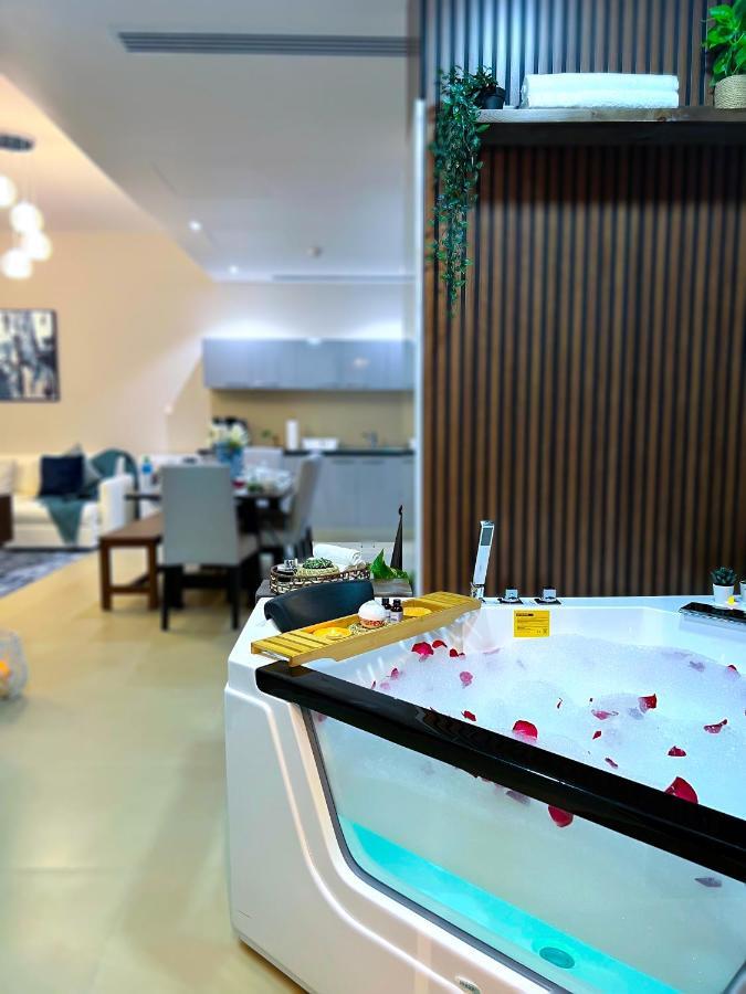 מוסקט Stylish Apartment With A Jacuzzi מראה חיצוני תמונה