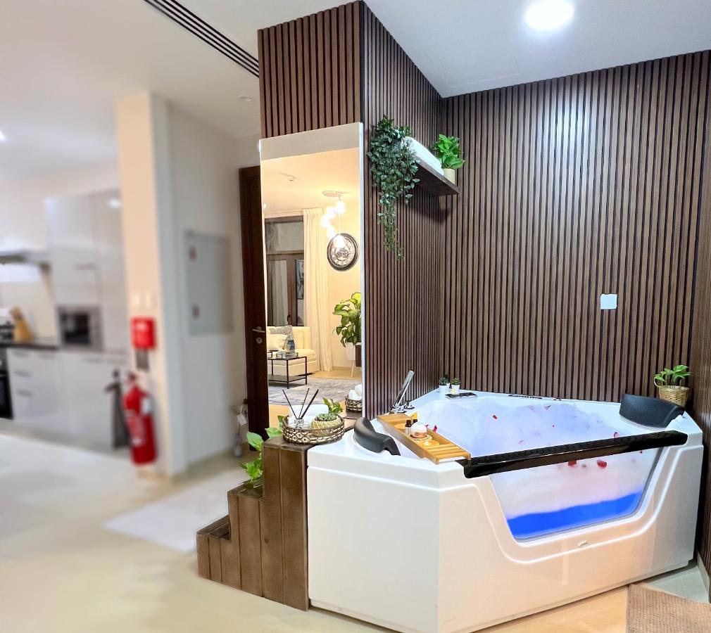 מוסקט Stylish Apartment With A Jacuzzi מראה חיצוני תמונה
